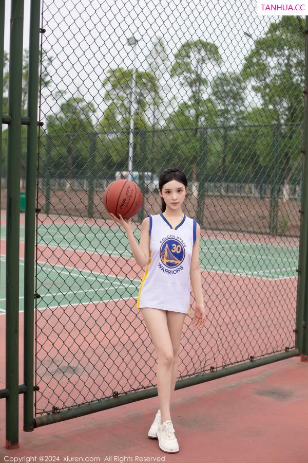   [XiuRen]高清写真图 2024.06.21 No.8744 豆瓣酱 模特合集第29张图片